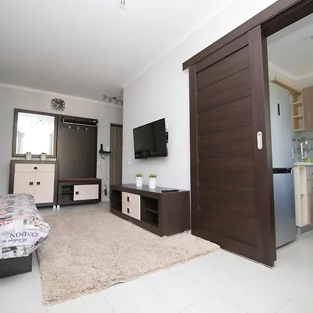 Apartament On Park Chelyuskintsev *